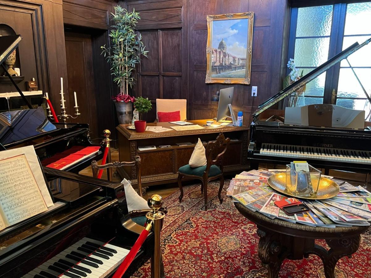 Schloss Grabow, Resting Place & A Luxury Piano Collection Resort, Prignitz Brandenburg Grabow  Exteriér fotografie